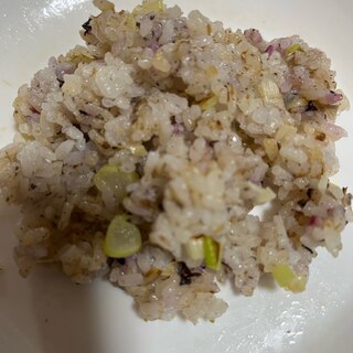 ゆかりとネギの炒飯